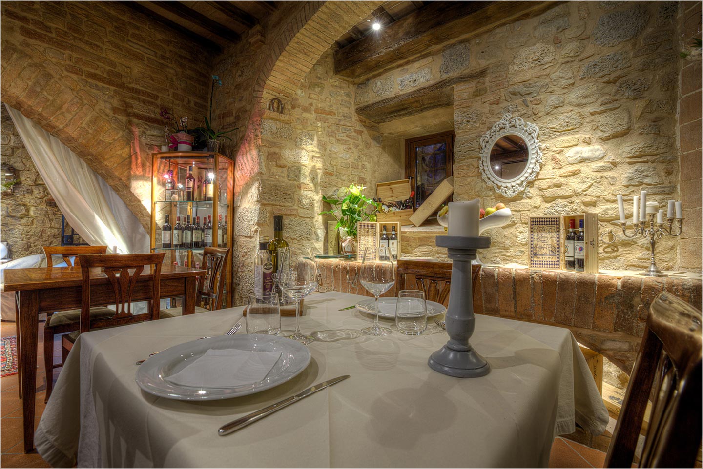 Restaurant Hotel rooms suites spa Casole d'Elsa Siena Tuscany